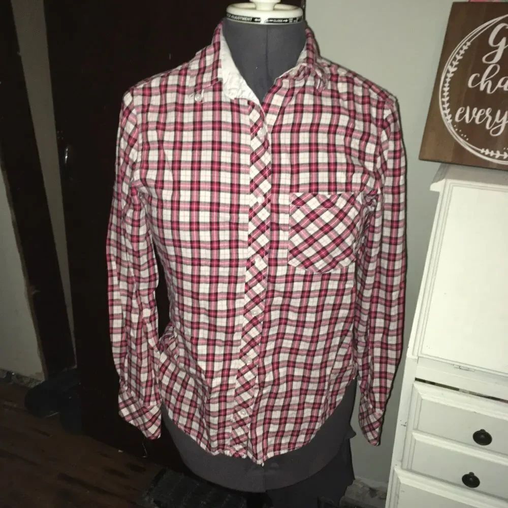 Victoria’s Secret XS plaid button down shirt